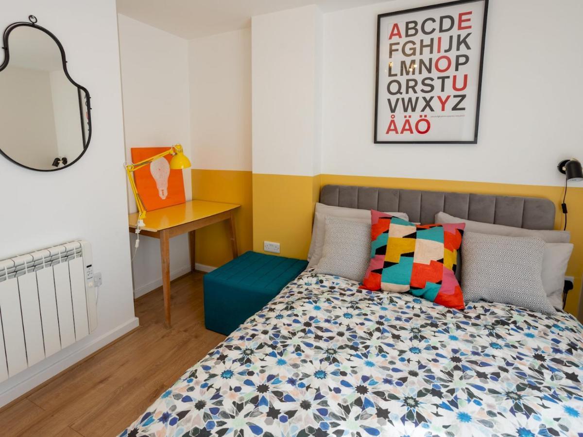 Pass The Keys Modern Stylish Apartment With Parking Bournemouth Buitenkant foto