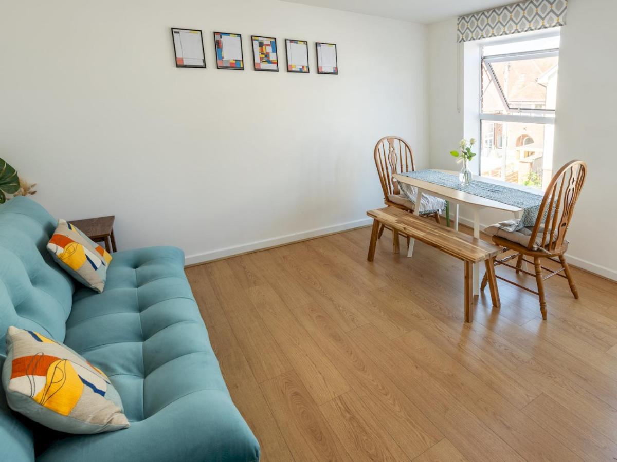 Pass The Keys Modern Stylish Apartment With Parking Bournemouth Buitenkant foto