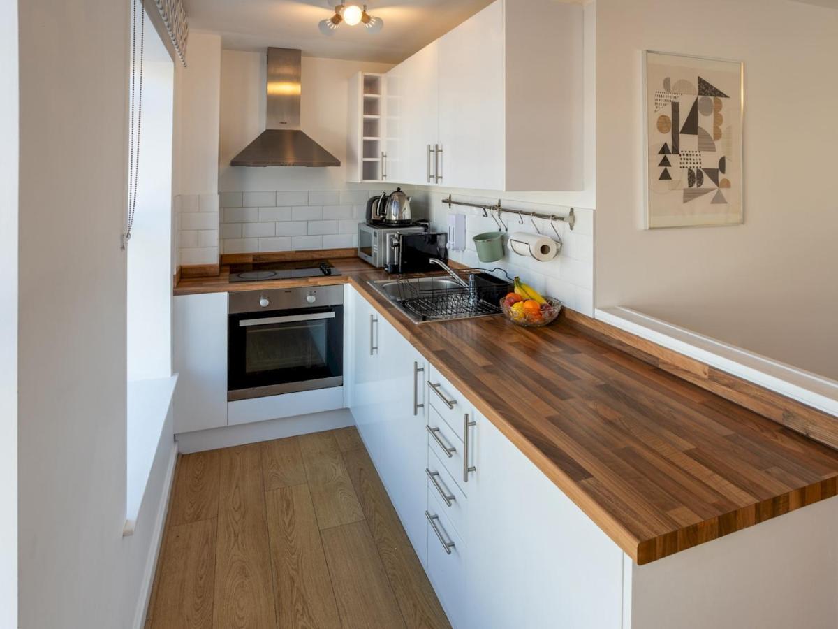 Pass The Keys Modern Stylish Apartment With Parking Bournemouth Buitenkant foto